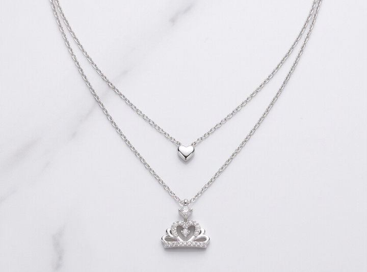 royal-crown-heart-silver-necklace_01_Product-White