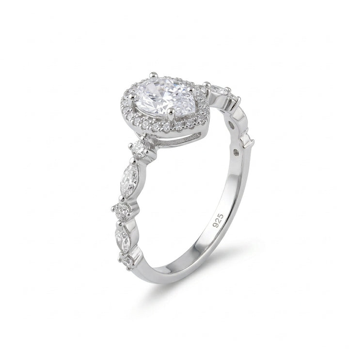 the-elegance-crown-ring_01_Product-White