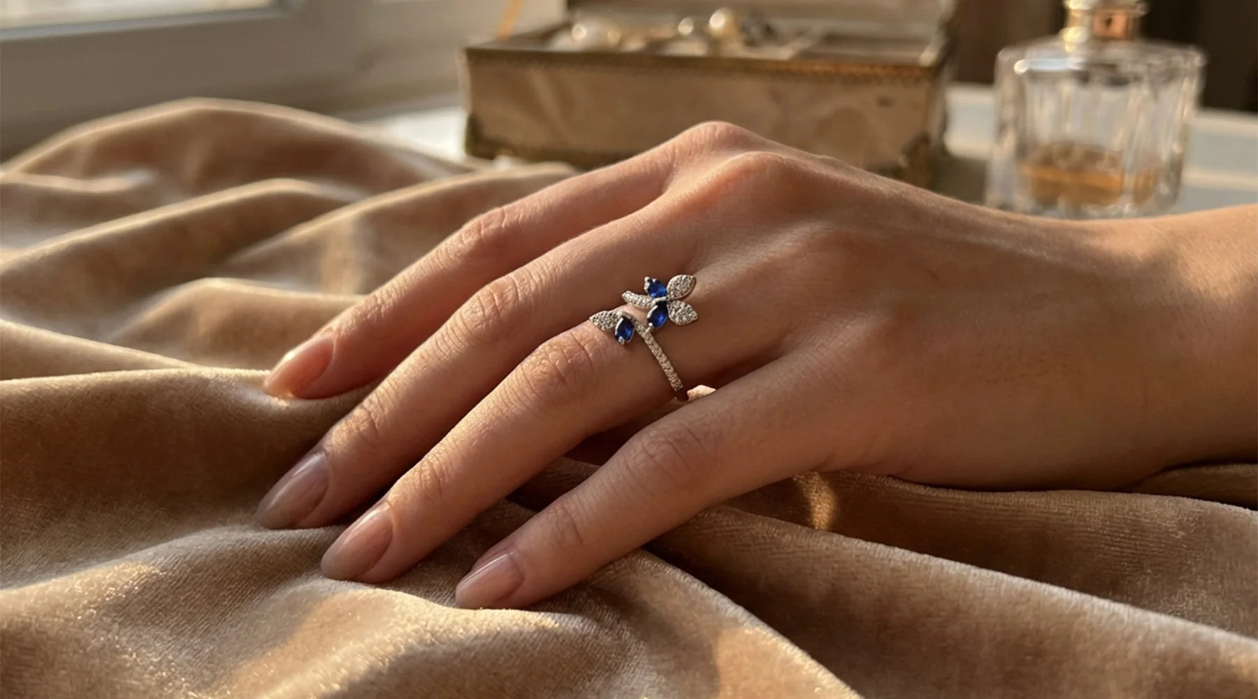 Stacking rings: How to Style Your Fingers Like a Pro