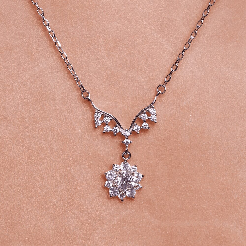 Deer Charm Zircon Necklace