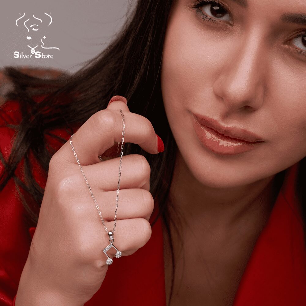 Music Necklace