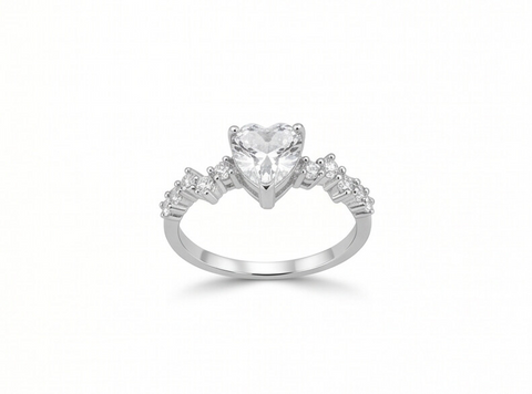 heart-crystal-silver-ring_01_Product-White
