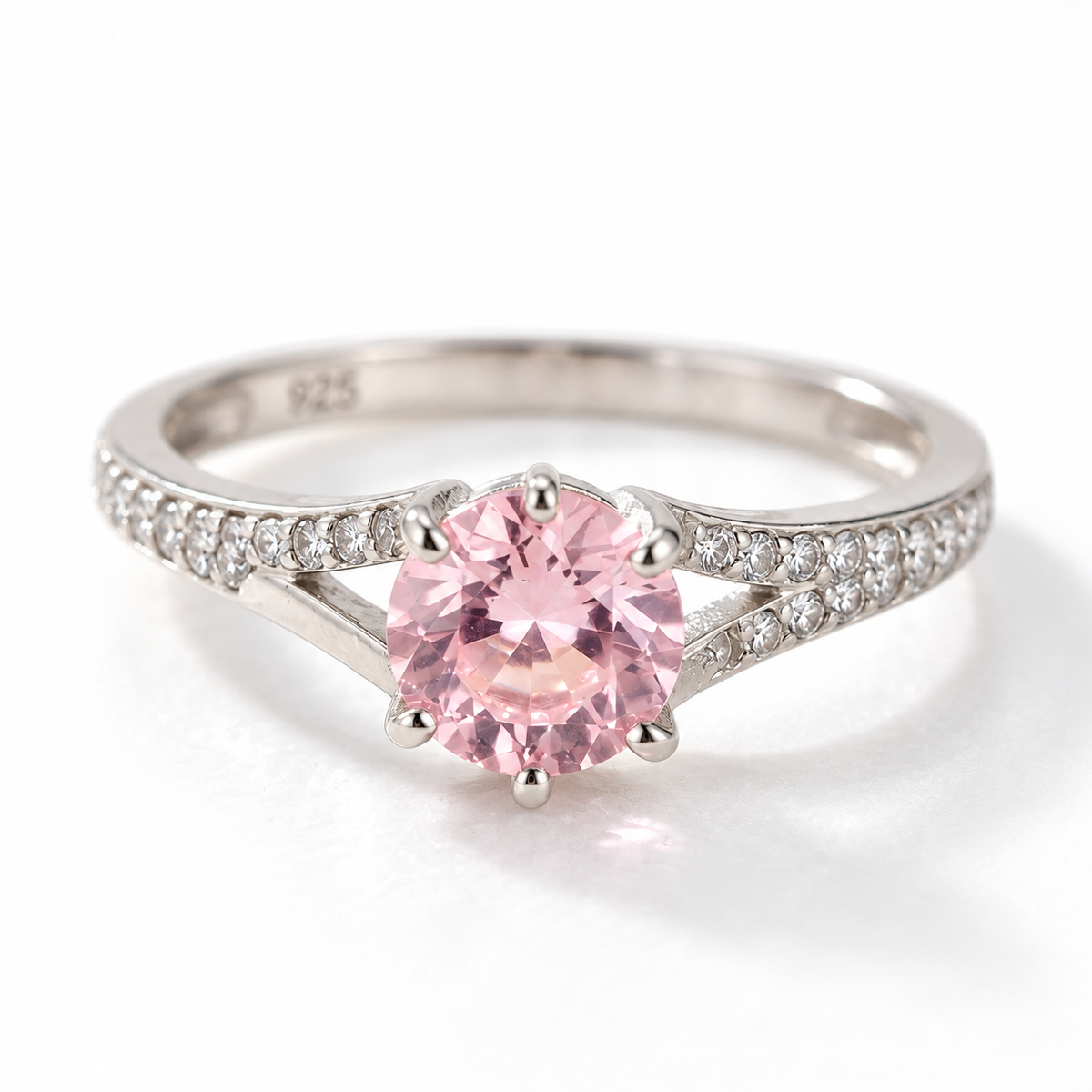 Glamorous Circle Stone Silver Ring
