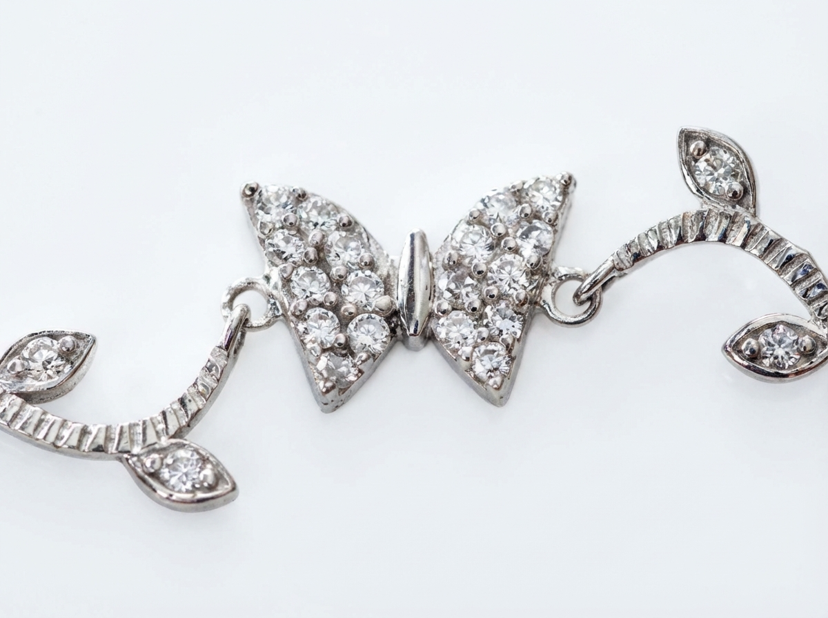 The Diamond Bar Bracelet
