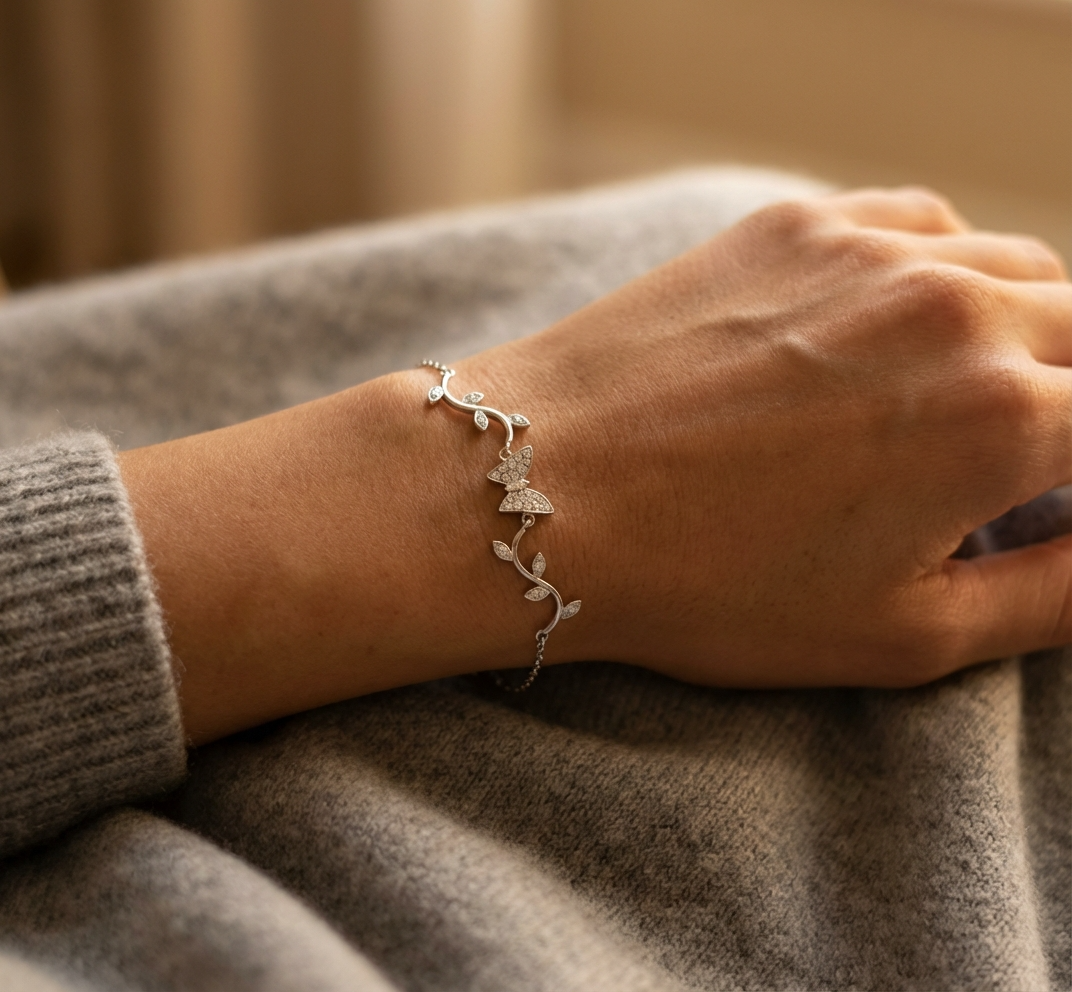 The Diamond Bar Bracelet