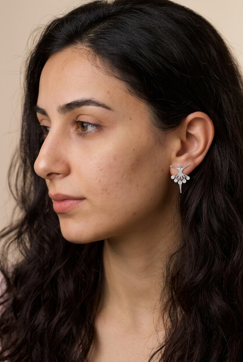 ballerina-silver-earrings_02_Model-Wide