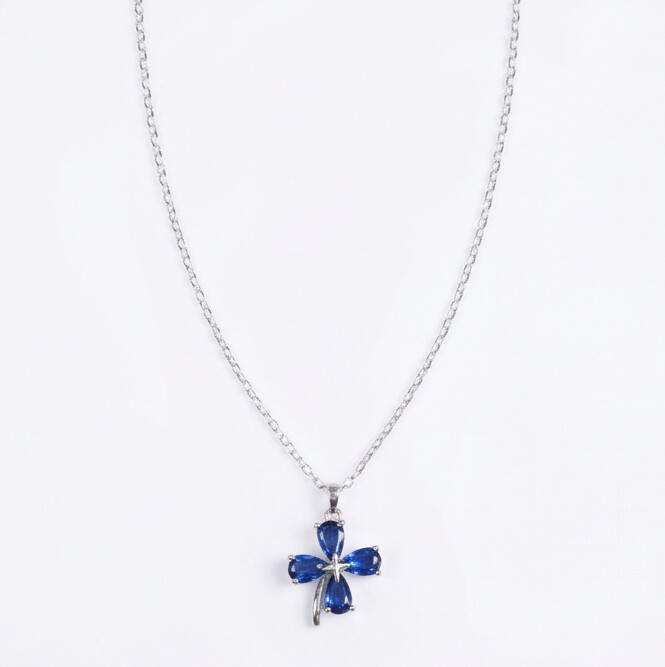 Midnight Clover Silver Necklace