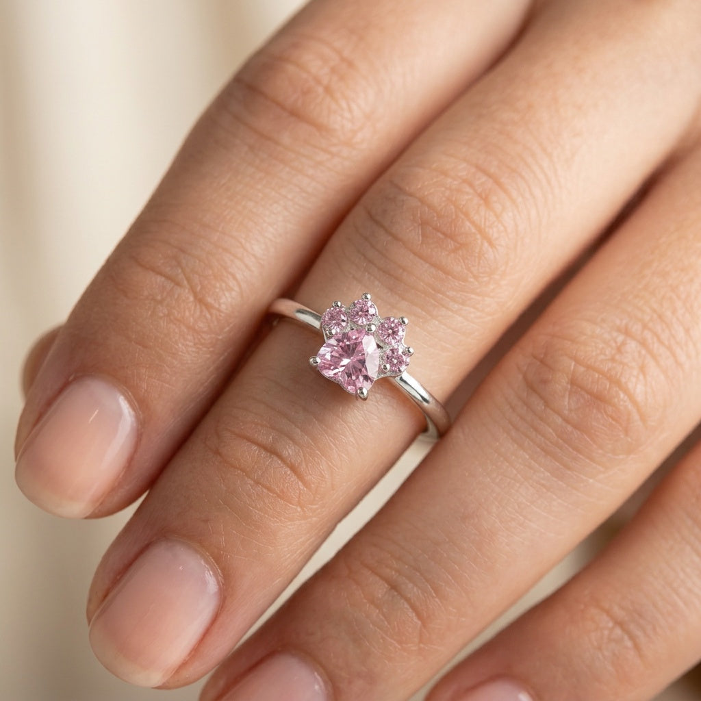 my-cat-ring_03_Model-Closeup