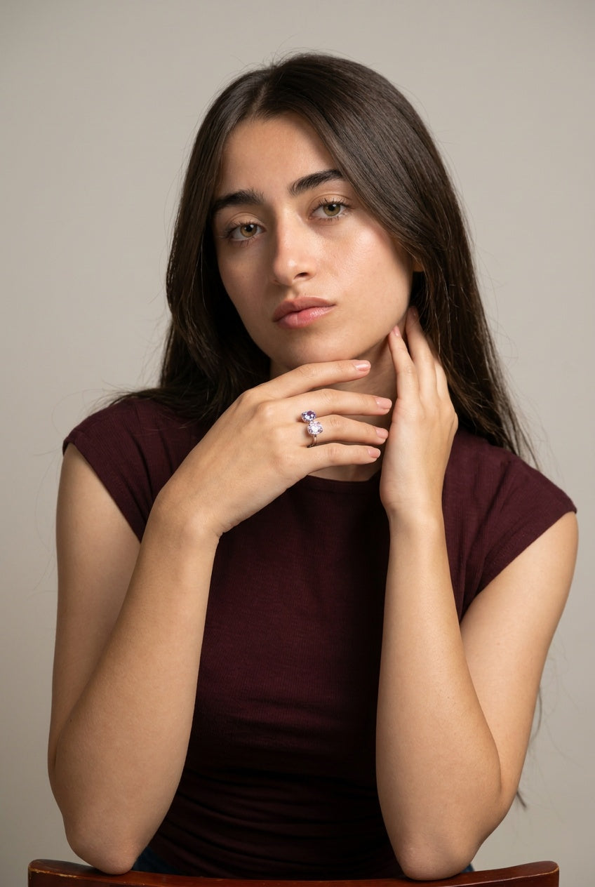 the-sapphire-touch-ring_02_Model-Wide
